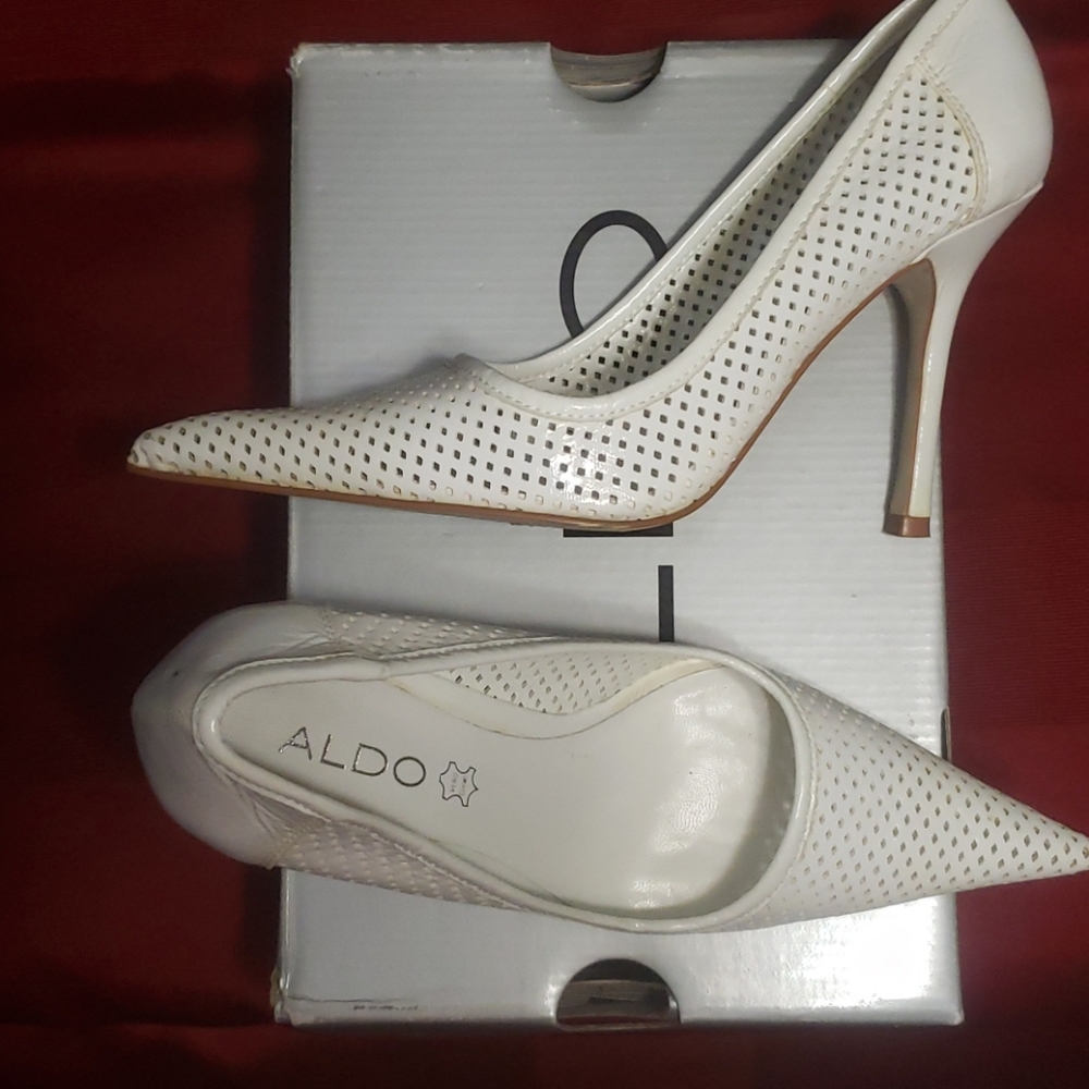 Shoes - Picture 2 of 3